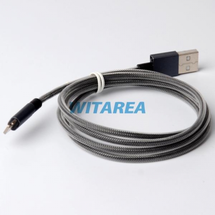 Colored nylon braiding Lightning Cable